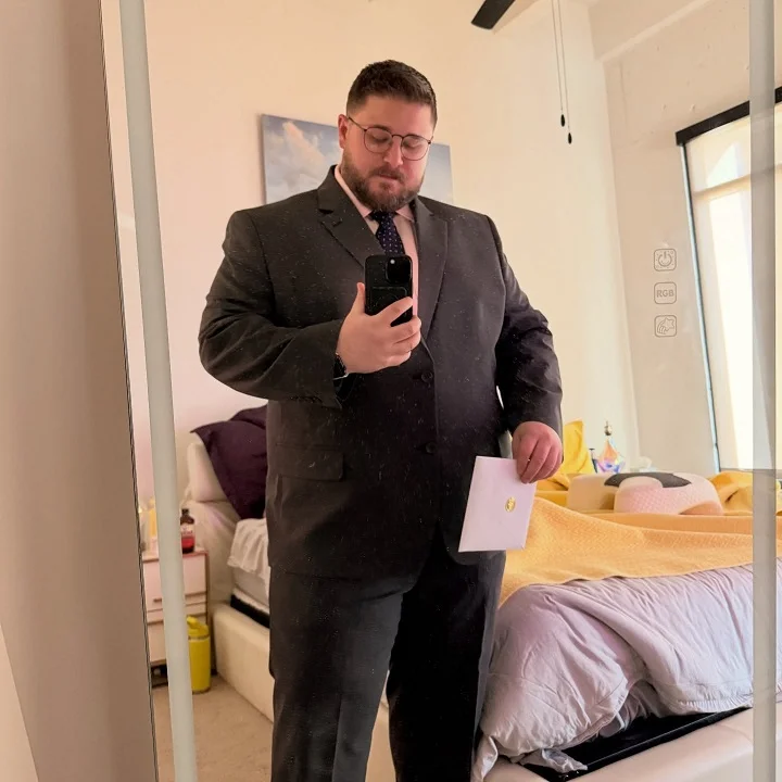 15 Plus Size Groom Outfit Ideas Trending in 2026 4 Charcoal Suit With a Blush Shirt for a Softer Daytime Ceremony